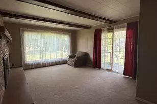 306 W Beryl St, Scottville, MI 49454 - Photo 3