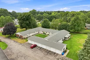 5773 Leisure S Dr SE, Kentwood, MI 49548 - Photo 35