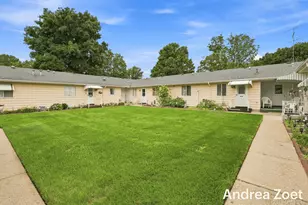 5773 Leisure S Dr SE, Kentwood, MI 49548 - Photo 9