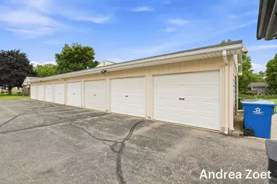 5773 Leisure South Drive SE, Kentwood, MI 49548 - Photo 11