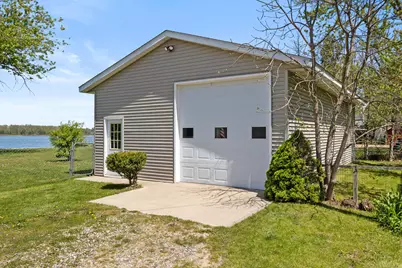 11334 E Shore Drive, Delton, MI 49046 - Photo 15