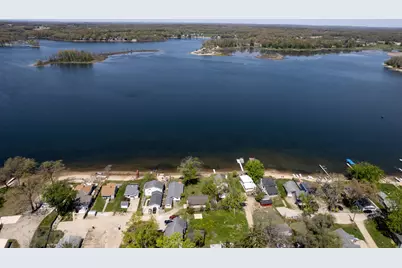 11334 E Shore Drive, Delton, MI 49046 - Photo 17