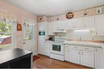 10426 Douglas Avenue, Plainwell, MI 49080 - Photo 11