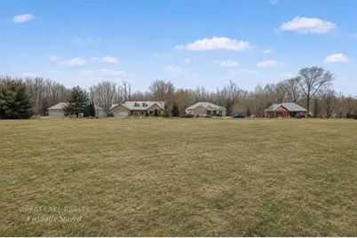 561 Wittenberg Path, Saint Joseph, MI 49085 - Photo 13