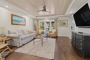 316 N William St, Ludington, MI 49431 - Photo 5