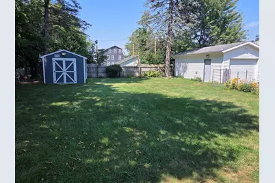 111 Cedar Street, Paw Paw, MI 49079 - Photo 9