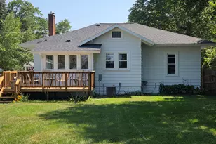 111 Cedar St, Paw Paw, MI 49079 - Photo 5