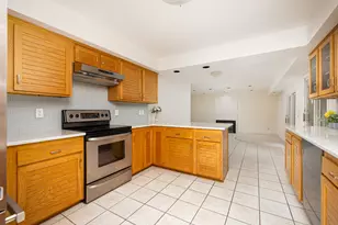 3949 Waldenwood Dr, Ann Arbor, MI 48105 - Photo 9