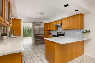 3949 Waldenwood Dr, Ann Arbor, MI 48105 - Photo 11