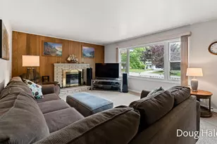1674 Bonneville Dr, Norton Shores, MI 49441 - Photo 11