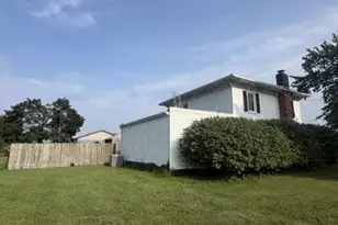 15722 Wayne St, Union, MI 49130 - Photo 3