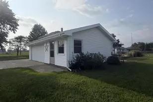 15722 Wayne St, Union, MI 49130 - Photo 7