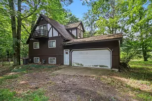 6700 Wildwood Dr, West Olive, MI 49460 - Photo 1
