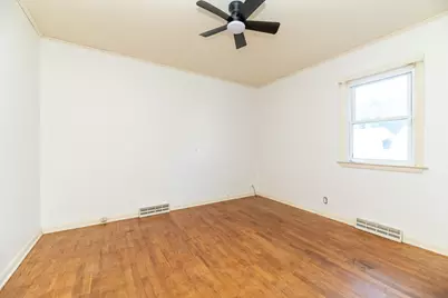 609 N Jackson Street, Ionia, MI 48846 - Photo 27