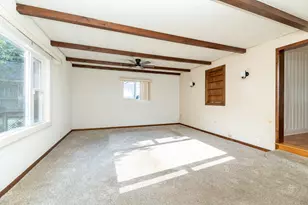 609 N Jackson St, Ionia, MI 48846 - Photo 11