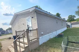1848 Whisperwood Way E, Muskegon, MI 49442 - Photo 3