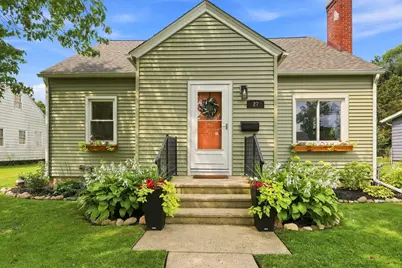 27 N 26th Street N, Battle Creek, MI 49015 - Photo 1