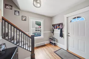 227 N Bowen St, Jackson, MI 49202 - Photo 7