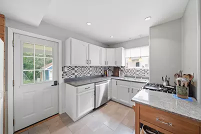 227 N Bowen Street, Jackson, MI 49202 - Photo 17