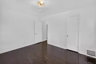 22107 15 Mile Rd, Clinton Twp, MI 48035 - Photo 9