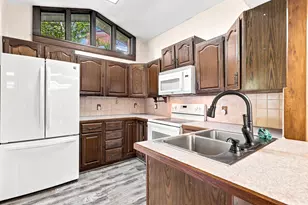 18934 Hillview Blvd, Barryton, MI 49305 - Photo 9