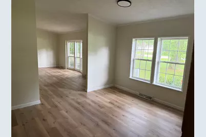 3084 S Pipestone Road, Benton Harbor, MI 49022 - Photo 5