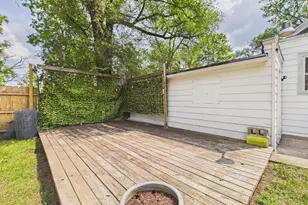 410 Adams Ave, Muskegon, MI 49442 - Photo 51