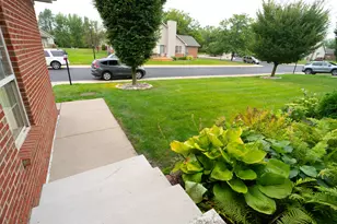 9084 Colony Park Dr, Ypsilanti, MI 48197 - Photo 7