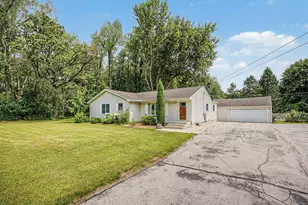 2511 Reynolds Rd, Jackson, MI 49201 - Photo 1