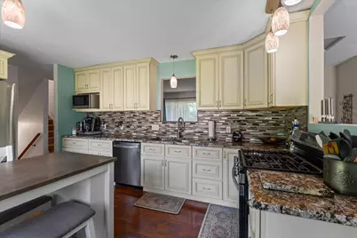 69601 Christiann Creek Drive, Edwardsburg, MI 49112 - Photo 11