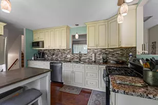 69601 Christiann Creek Dr, Edwardsburg, MI 49112 - Photo 11