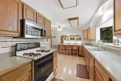 8887 Elm Valley Road, Union Pier, MI 49129 - Photo 9