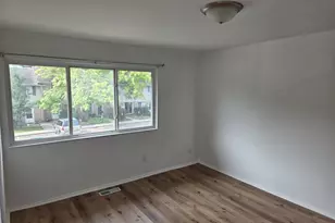 3601 Kenbrooke Ct, Kalamazoo, MI 49006 - Photo 5