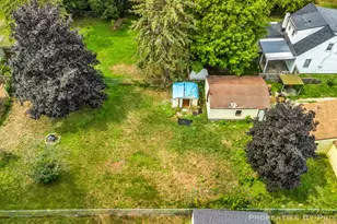 348 Ridgewood St SE, Grand Rapids, MI 49548 - Photo 5
