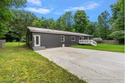 8270 Bradley Road, Belding, MI 48809 - Photo 11
