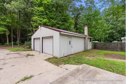 8270 Bradley Road, Belding, MI 48809 - Photo 9