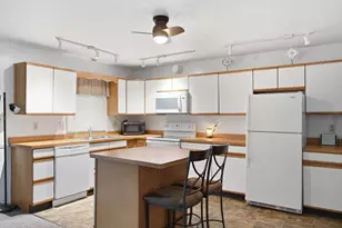 10020 Liszt St, Portage, MI 49024 - Photo 11