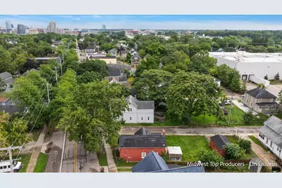 1024 Butterworth Street SW, Grand Rapids, MI 49504 - Photo 17