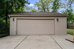 14041 Vernon St, Oak Park, MI 48237 - Photo 17