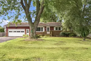 1356 Wilson Rd, Saint Joseph, MI 49085 - Photo 1