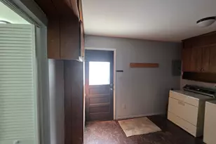 27041 Brettonwoods St, Madison Heights, MI 48071 - Photo 17