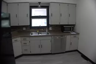 185 E Commerce St, Grant, MI 49327 - Photo 17