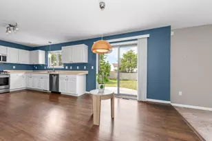 7734 Greene Farm Dr, Ypsilanti, MI 48197 - Photo 15