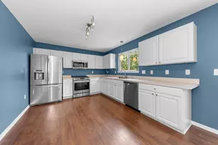 7734 Greene Farm Dr, Ypsilanti, MI 48197 - Photo 11