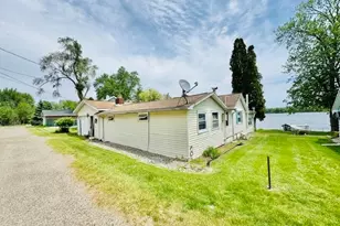 2375 Tamarack St, Lake Odessa, MI 48849 - Photo 7