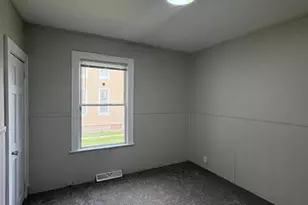 1025 Hamilton Ave NW, Grand Rapids, MI 49504 - Photo 7