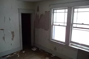 841 E 8th St, Flint, MI 48503 - Photo 9