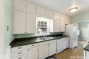 3050 Highgate Ave SW, Wyoming, MI 49509 - Photo 3