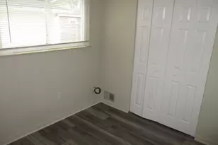 31469 Fairchild St, Westland, MI 48186 - Photo 11