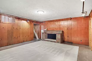 2318 Lake Dr SE, East Grand Rapids, MI 49506 - Photo 31